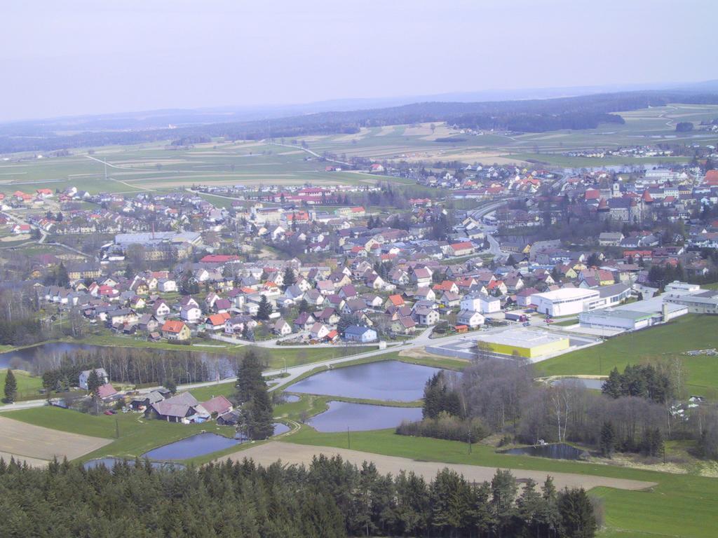 Pension & Reitstall Inghofer Heidenreichstein Buitenkant foto